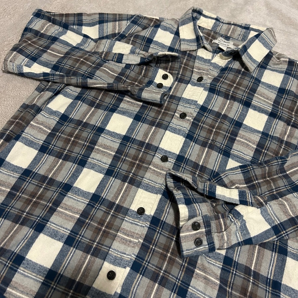 L.L. Bean Flannel Shirt Mens XL Blue Brown Plaid Relaxed Fit‎ Cotton